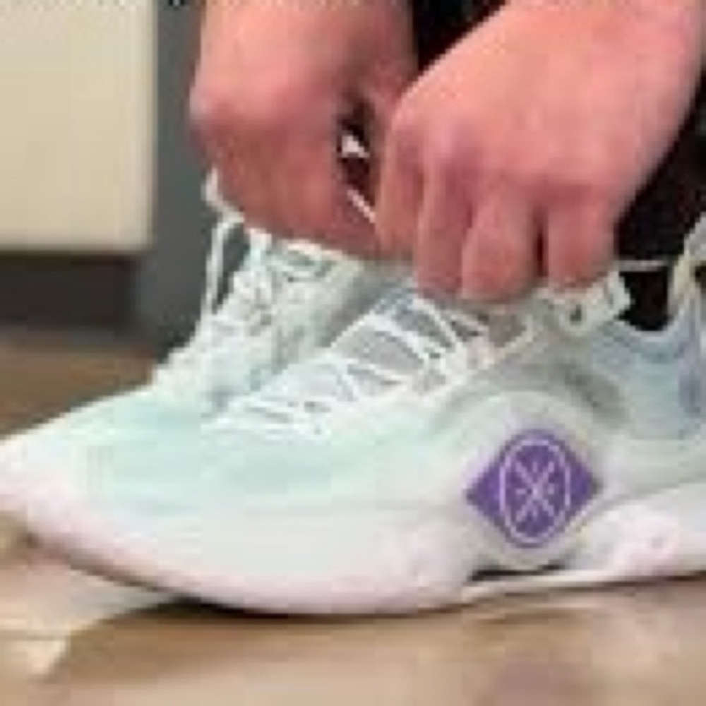 Men's  LI -NING WADE SHADOW 5 V2 LIGHT BLUE WHITE  and Purple Sneakers.